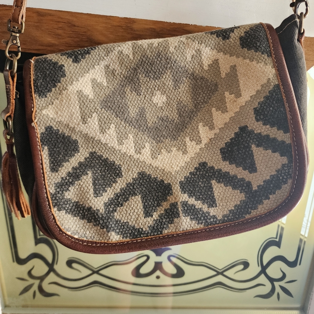 Myra Bag